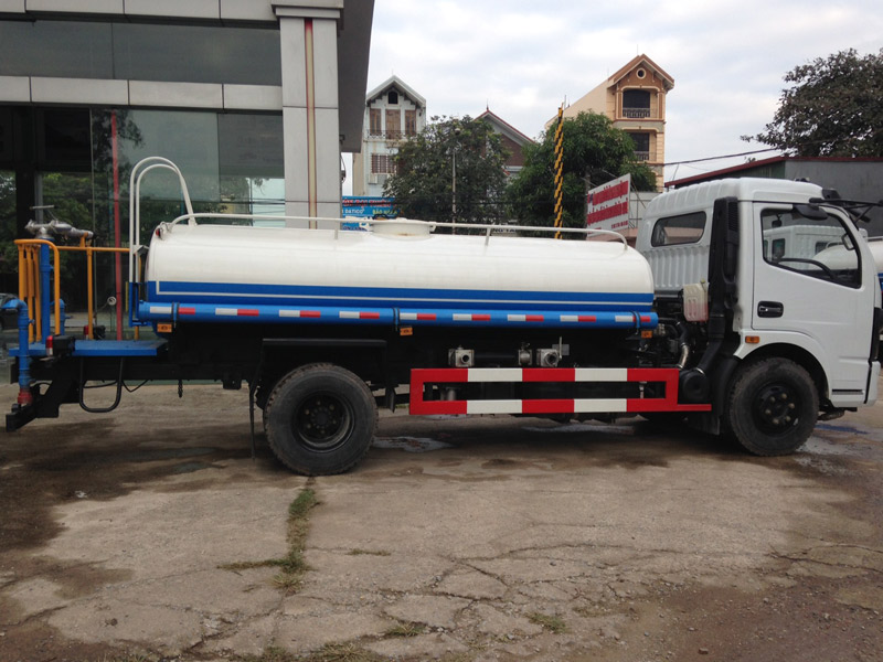 xe téc phun nước rửa đường Dongfeng 5 khối do Đông Phong Việt Nam Nhập Khẩu 2