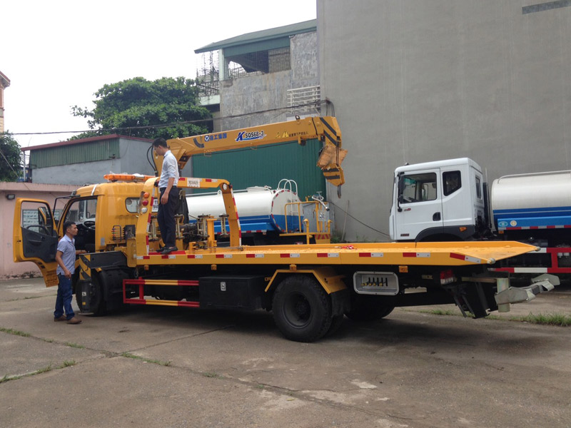 xe cứu hộ giao thông Dongfeng gắn cẩu 3,2 tấn do Đông Phong Việt Nam Nhập Khẩu 3