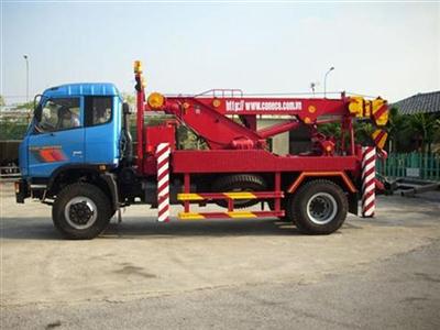Xe cứu hộ giao thông Dongfeng 8 tấn gắn cẩu 3 tấn